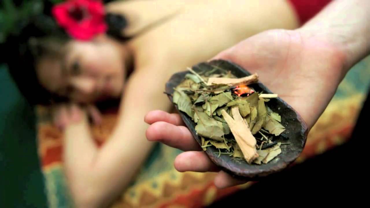 SUNRISE - Daintree Eco Lodge and Spa - Cairns - Grant Denyer - Oprah - Smakk Media