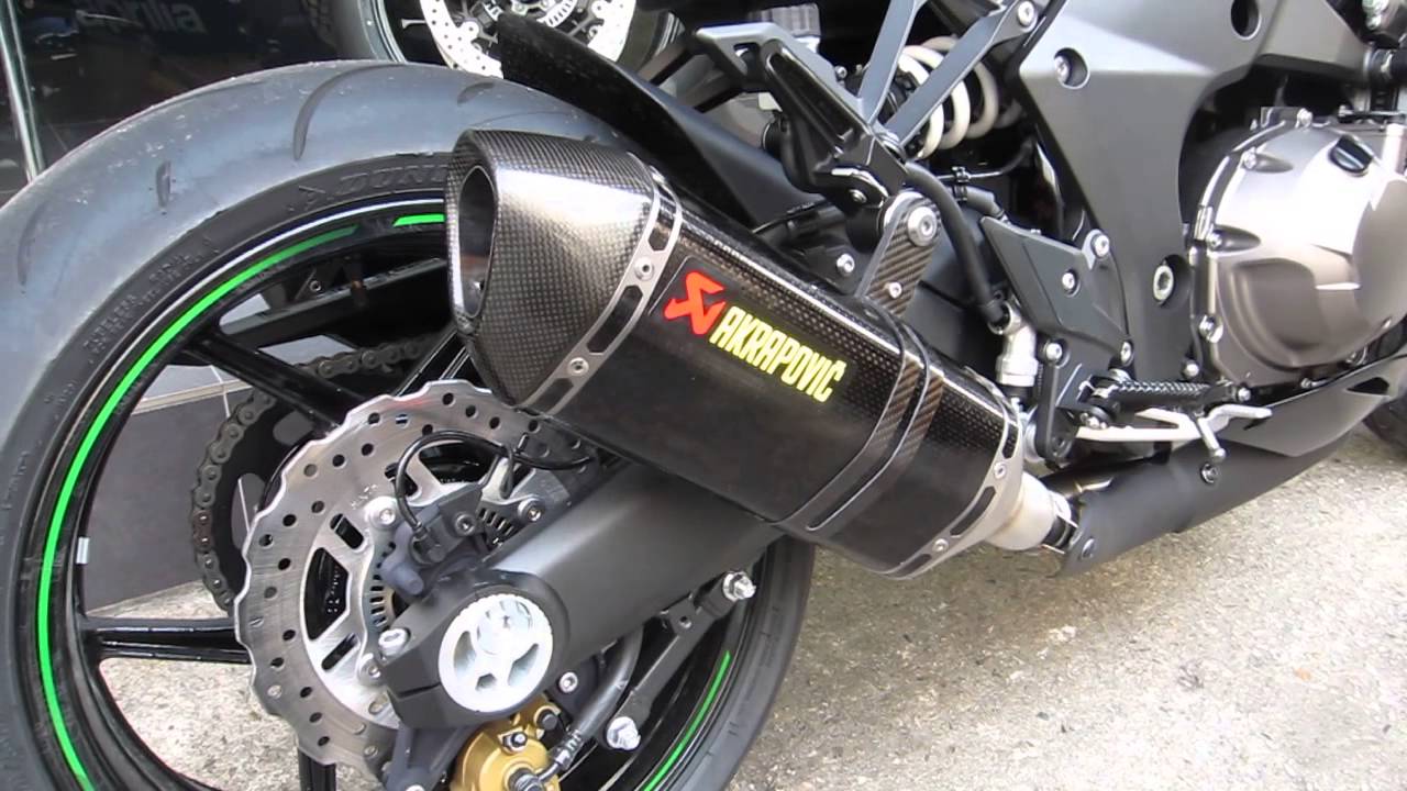 Глушитель на мотоцикл акрапович. Akrapovic Exhaust z1000. S1000rr прямоток Akrapovic. Глушитель на мопед Альфа Акрапович. Kawasaki z1000 Toce.