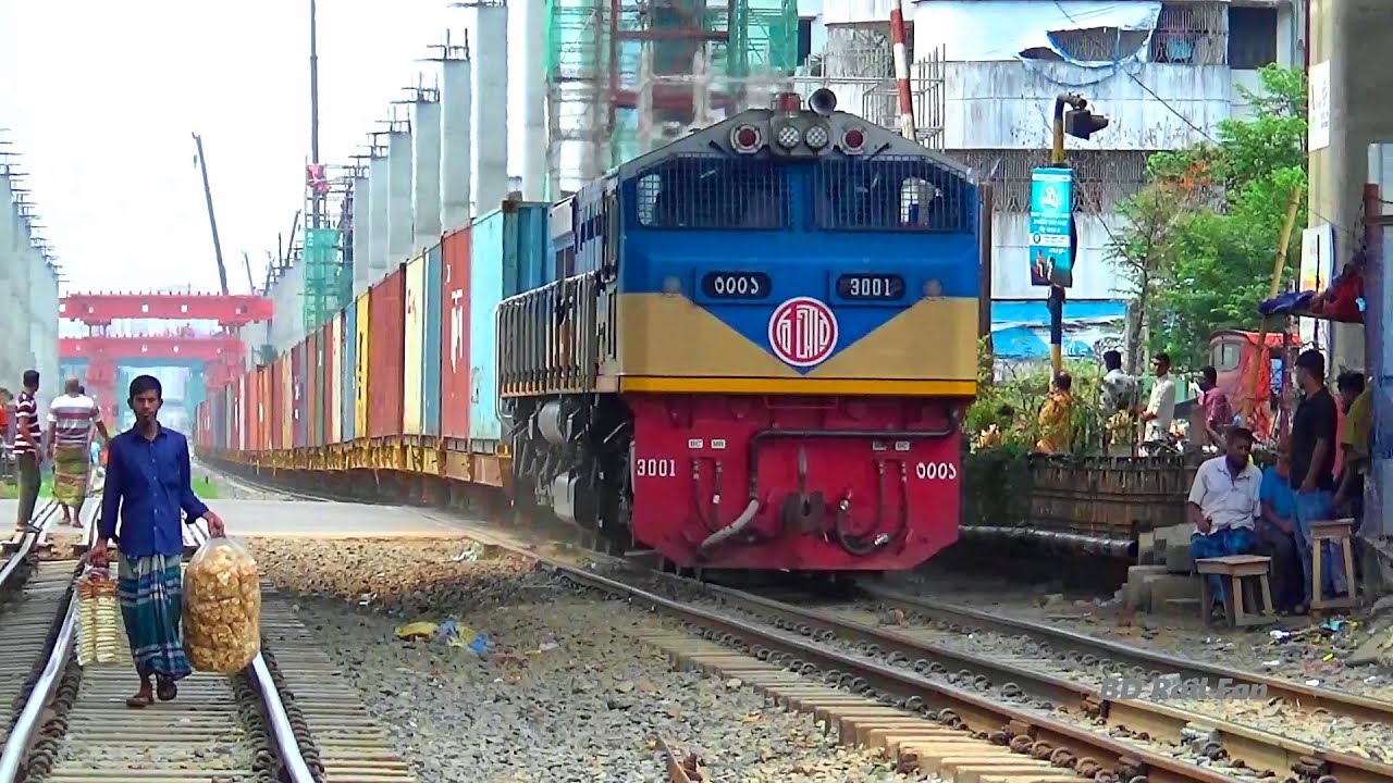 Container Freight Train (BFCT) lead by 3001/Hyundai Rotem (South Korea ...