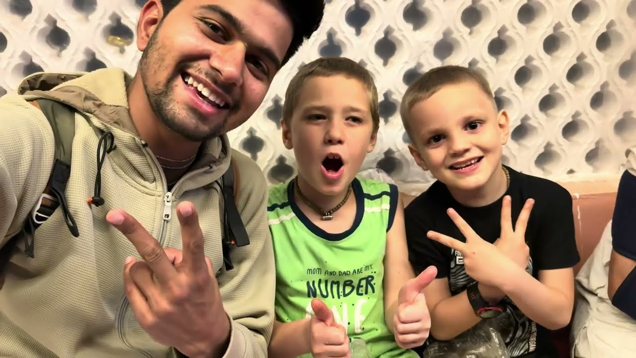 Jagannath Mangla Aarti Se Mayapur Kirtan Mela Tak 🙏 | Aur Mile Russian Little Vaishnava 💛