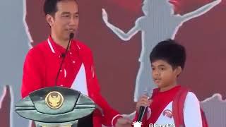 Jokowi menanyakan kepada anak ini cita-cita apa