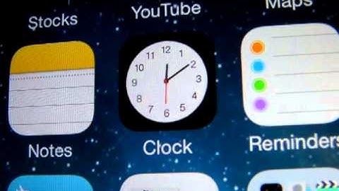 Live Clock on Homescreen - iOS 7 Beta 1