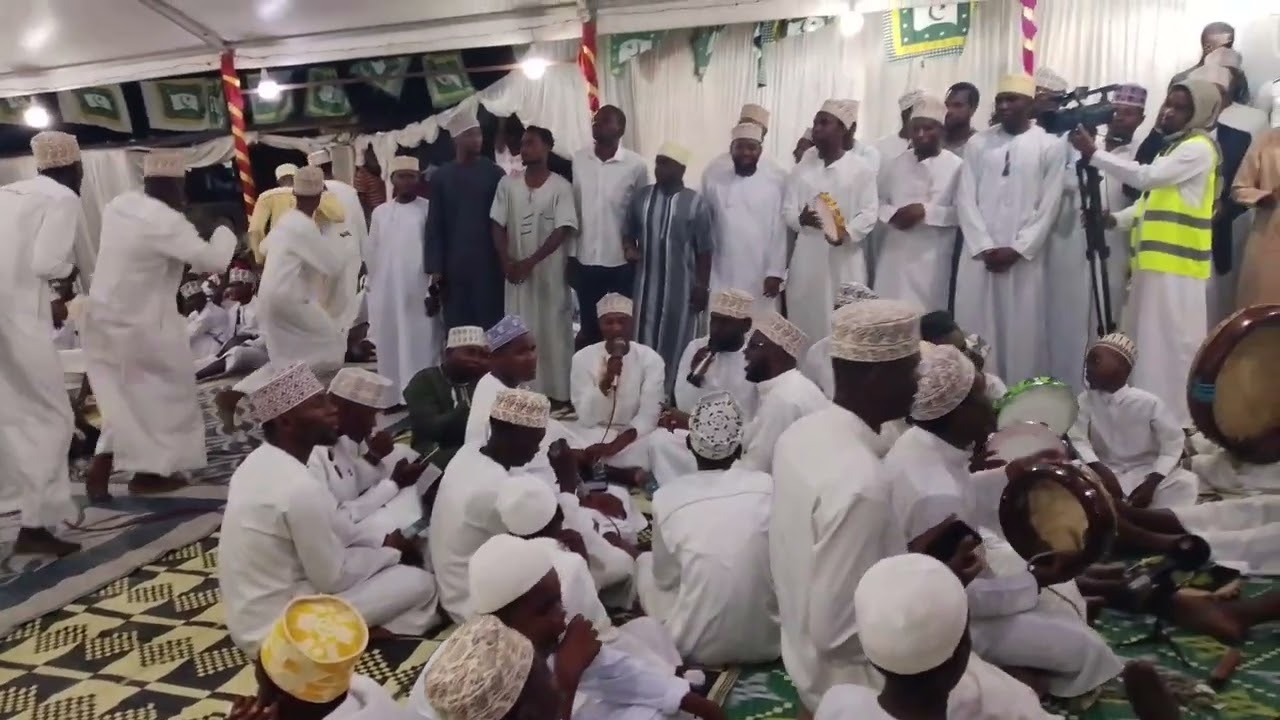 ALMADRASAT WAKFIYAH WAKIWA KATIKA VIWANJA VYA KHALID BIN WALID ZANZIBAR KASIDA:: BILALI(SIRYA)