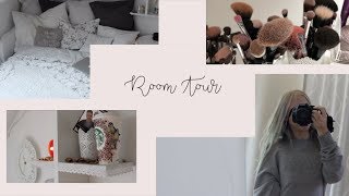 100k , Room Tour /Annie Camel