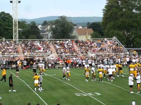 Jeff Reed 60 yd FG. Steelers Training Camp 2010