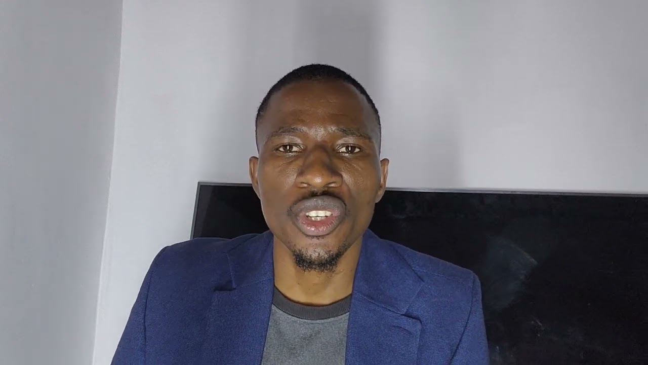 God says: THIS PERSON IS IN LOVE WITH YOU SOMEONE VERY CLOSE IS TRYING TO MANIPULATION WARNING ⚠️