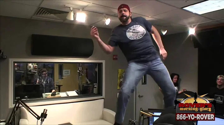 Jeffrey and the crew learn how to dance