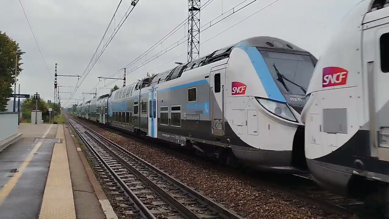 Départ d'un Regio2N sur le Transilien N à Coignières 