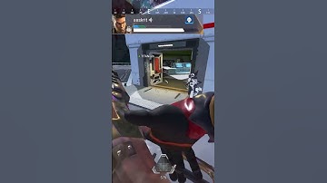 IM TOO CONFIDENT WITH THE P.K... #apexlegend #apex #gaming #clutch #apexlegendclip #apexlegendsfunny