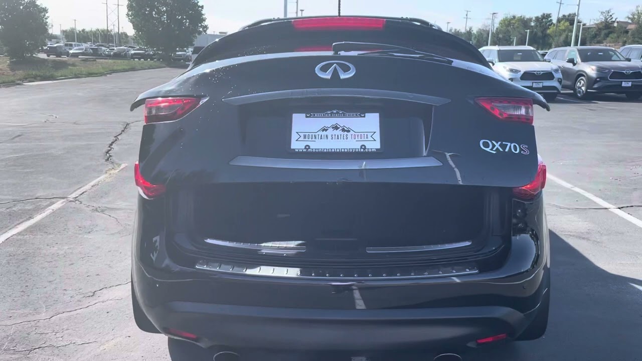 2017 Infiniti QX70