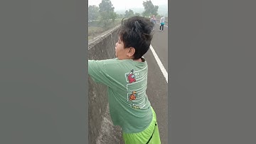 Thumbnail of KERAMAIAN SIMPANG SUSUN TOL BOCIMI 2 DI HARI MINGGU