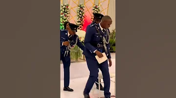 Tazama Vituko Vya Harusi Za Askari Polisi 