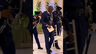 Tazama vituko vya harusi za askari polisi