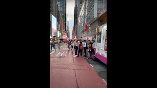 Live NYC 🗽 Manhattanhenge 2023 at 42nd Street #nyc #newyork #travel