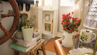 First days of Spring on the boat: Ultra relaxing Hygge: Lemon cookies, Floating Incense, Antiques