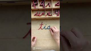 Cómo usar el alfabeto móvil Montessori Cómo usar el alfabeto móvil Montessori