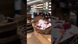 Beerenberg , Adelaide