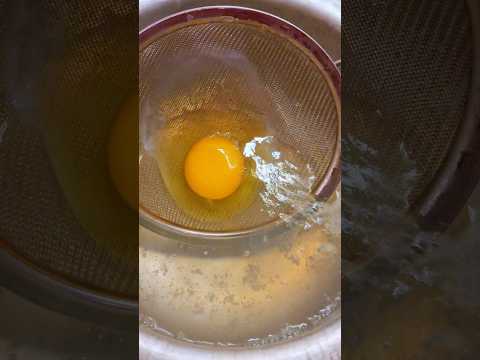 How To Make Perfect Poached Egg Breakfast Recipe Secret Hack Shorts Shortsfeed Youtubeshorts
