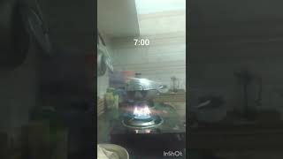 2din mmi ki bjha se muje sb kaam khud krne pdte he 😭😭😭😭😭😭😭😭😭