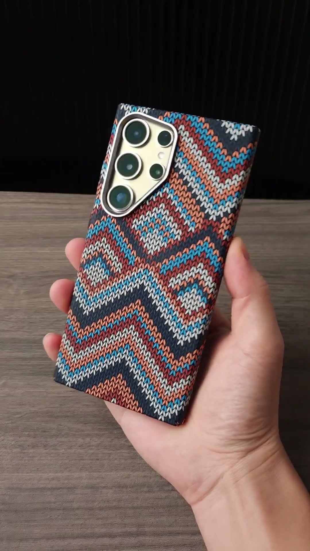 It looks great, both inside and out! Samsung is full of fancy thingss24ultra #samsung