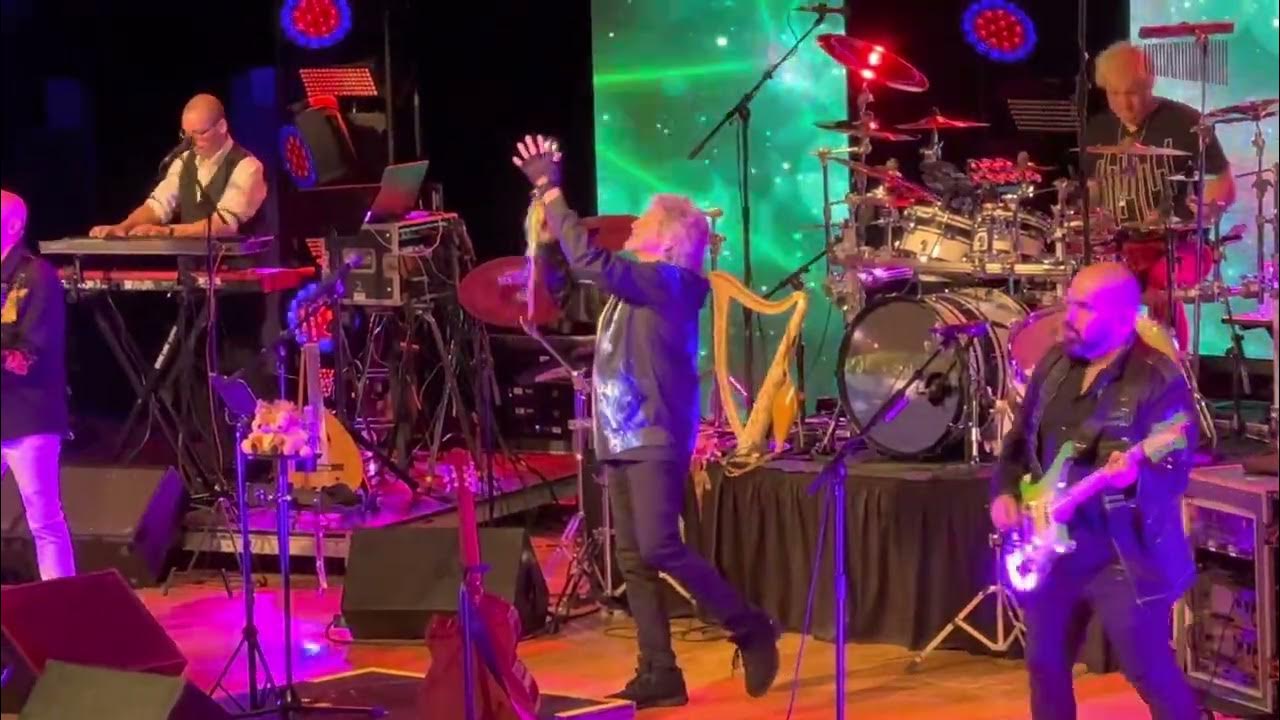 Jon Anderson Band Geeks intro YouTube
