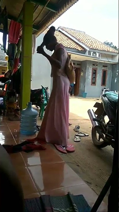 story wa..joget goyangan bencong. konyol