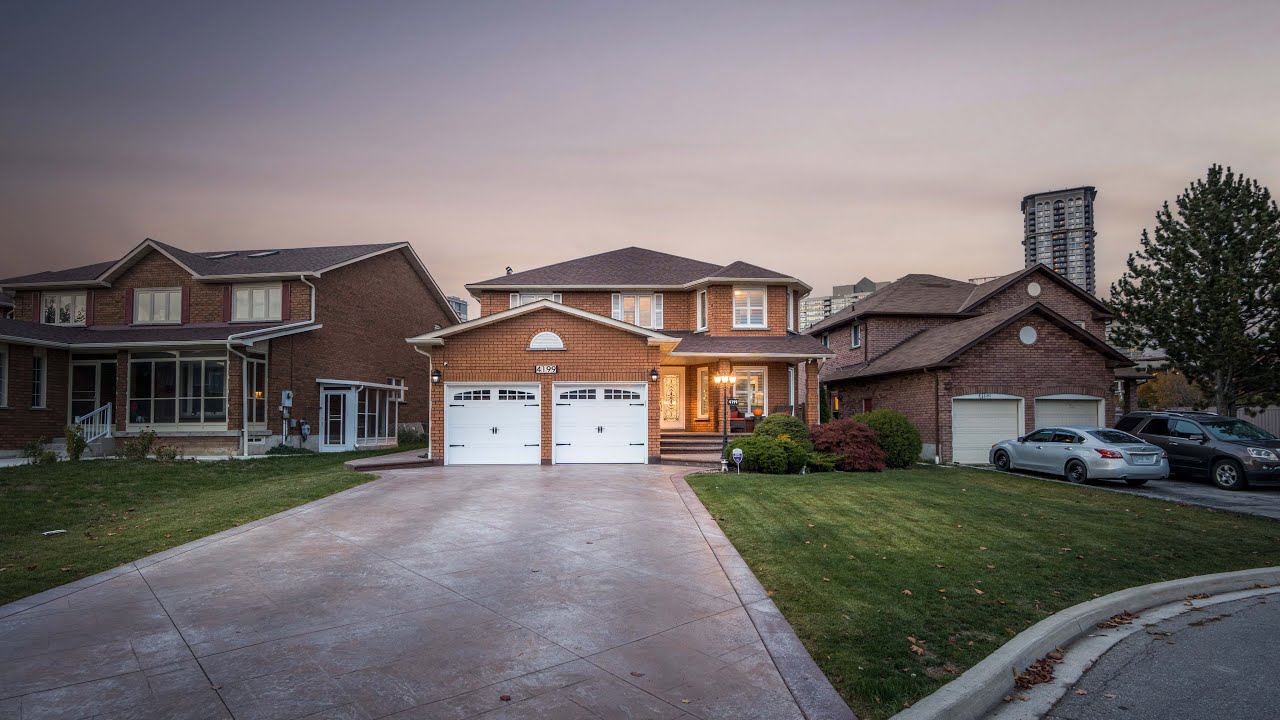 Tour this Mississauga Home Near Square One YouTube