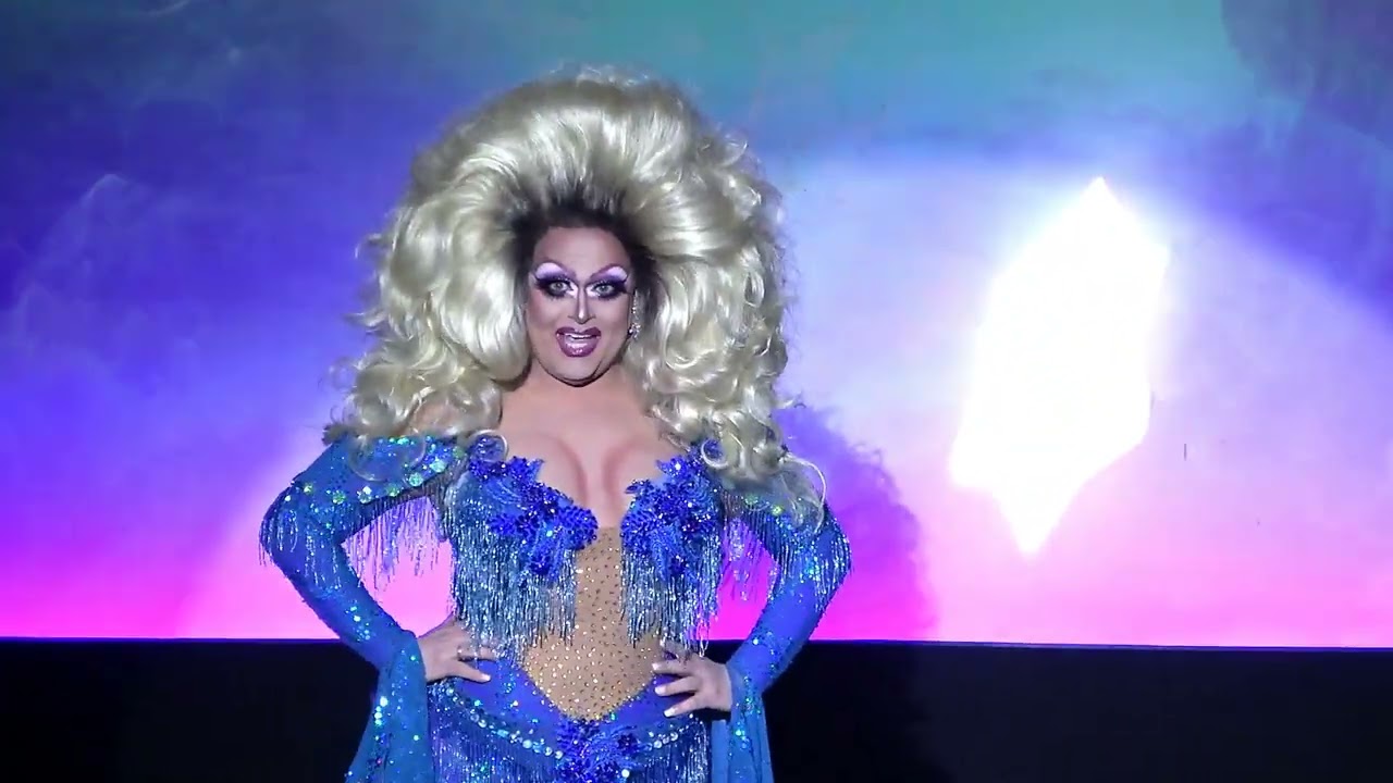 Jessica Jade w some "I Am The Body Beautiful"  at Legends nightclub , Raleigh NC  [HD]