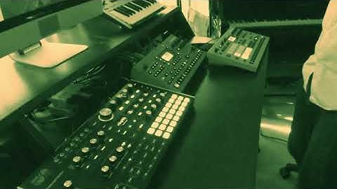 Evacuate (Octatrack / Hydrasynth / AR writing session)