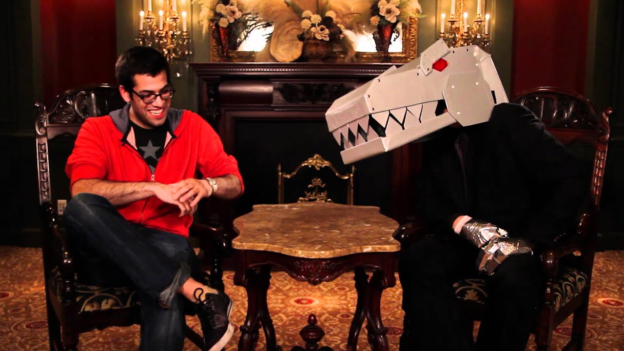 Dave Bisceglia meets FAKEGRIMLOCK