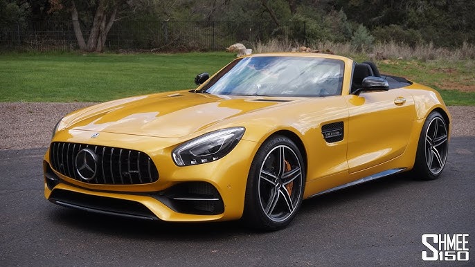 Mercedes-Benz New Zealand - The long, curved bonnet of the Mercedes-AMG GT  C Roadster contrasts seductively with its top-down feature. Experience the  next level in open-top driving.