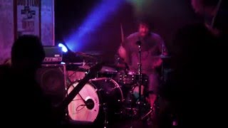 Serious Beak - Anhrefn (Live at The Vic)