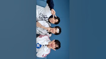 ✌️🥐🤗 #StrayKids #스트레이키즈 #YouMakeStrayKidsStay