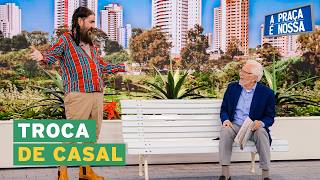 O Chico levou a Bastiana pra um troca-troca  | A Praça é Nossa