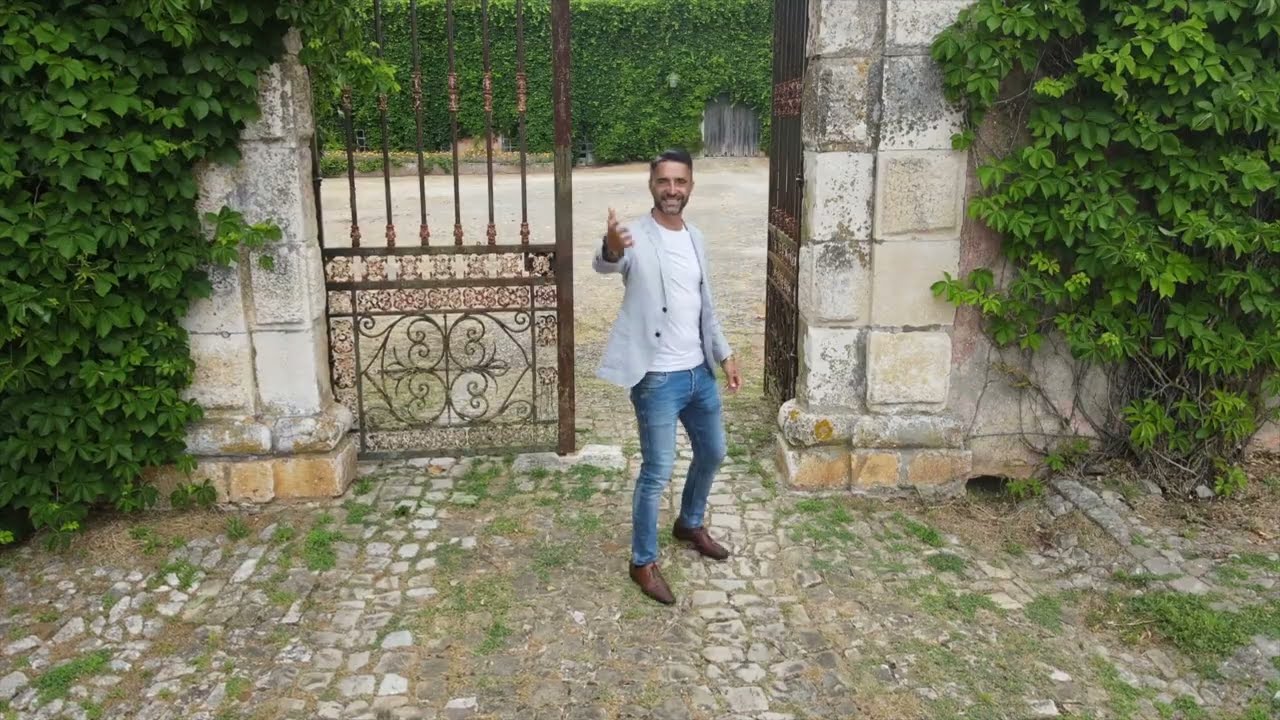 Quinta com Palacete do Séc. XVII com vista sobre a Vila de Óbidos