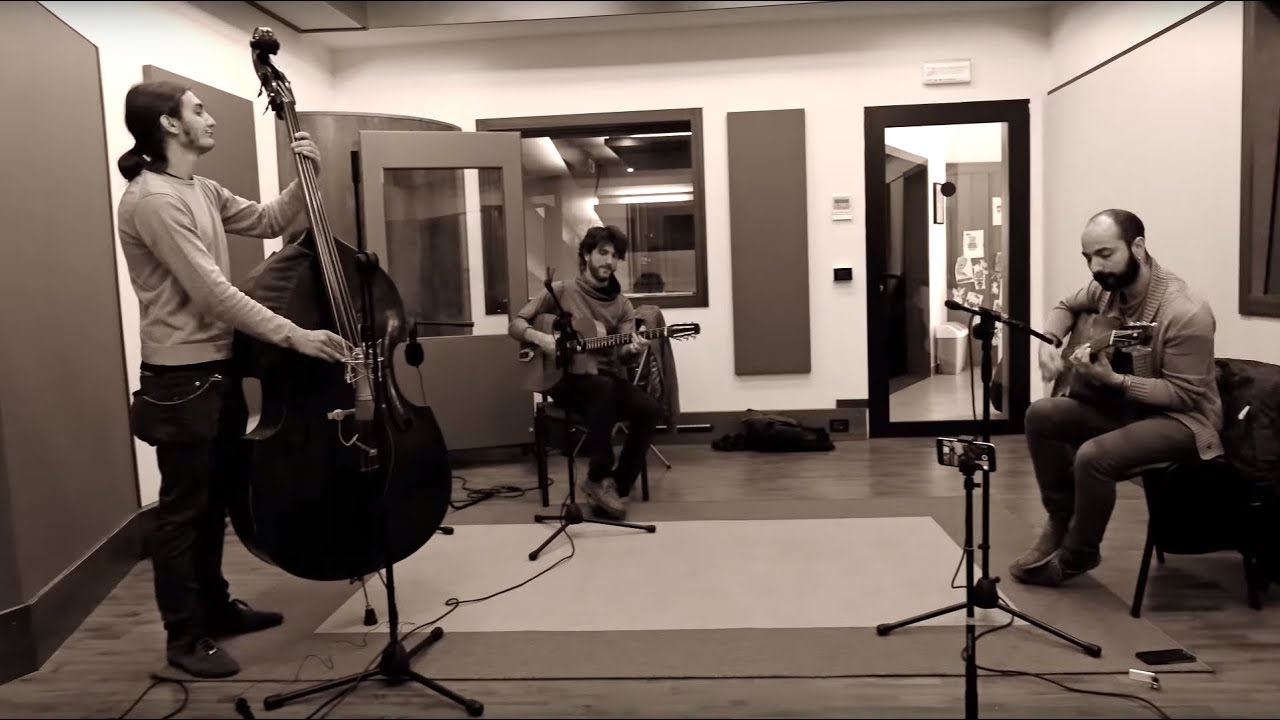 Accordi Disaccordi + Gonzalo Bergara, 