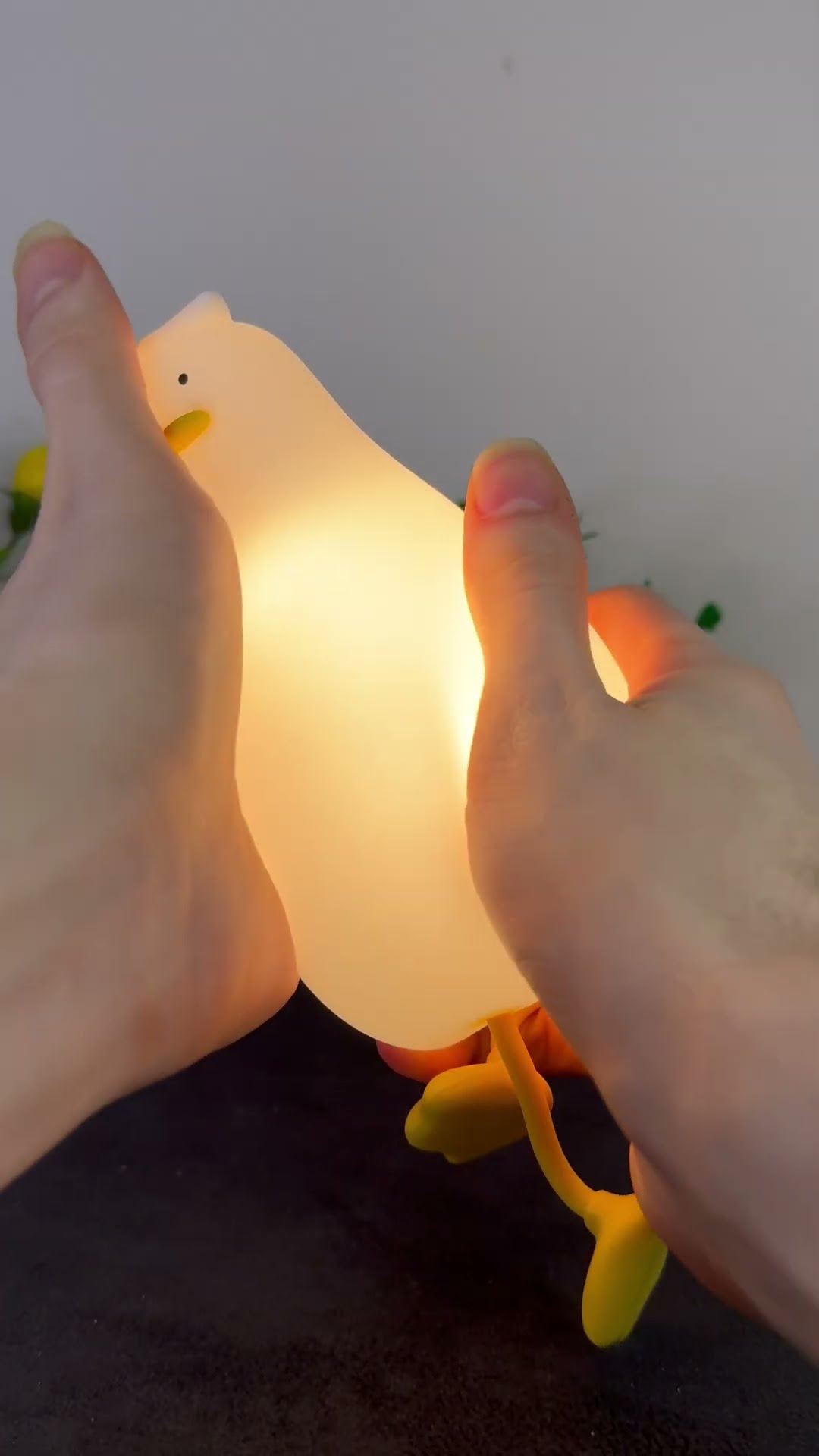 ? Lazy Flat Duck Atmosphere Night Lamp - Product Link in Bio ( # 1974 ) ‪@MaviGadgets‬