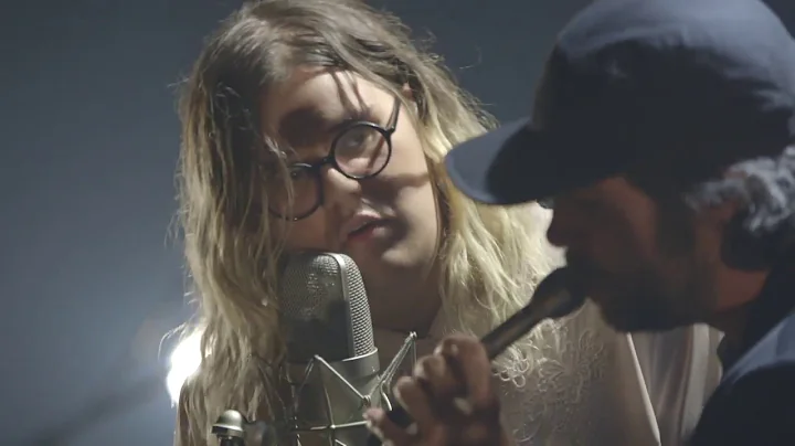 Safia Nolin - La laideur (Microphone / Tl-Qubec)