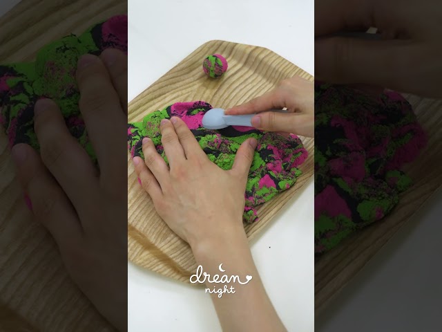 키네틱 샌드 자르기 ASMR : Kinetic Sand Cutting #asmr#relaxing #satisfyling #KineticSand #shorts