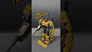 3 Minute Reviews #transformers #generations #ageoftheprimes #voyagerclass #combaticons #brawl