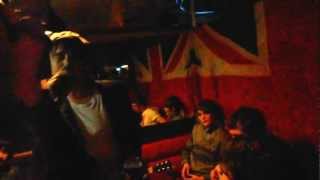 Dr.No (Sharks in the water), Babyshambles @ Le Fontania, Paris chords