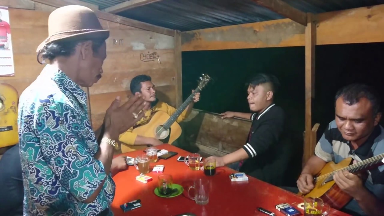 Trio LAPO - HERMINA, (Cipt. Erick Silitonga). Penyanyinya adu suara tinggi.