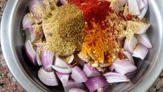 मारवाड की प्रसिद्ध बेसन प्याज की सब्जी - Besan Pyaz Ki Sabzi | Besan Ki Sabzi |Monsoon Special sabzi