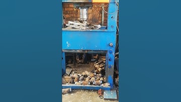 HYDRAULIC PRESSING MACHINE IN FIXING EXCAVATOR