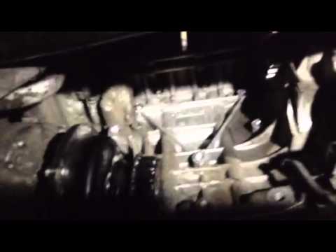 Фольцваген Т5 снятие генератора