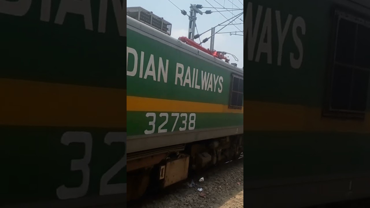 WAG 9 With blue and green ICF coaches 