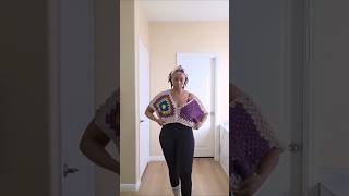 Oversized Granny Square Shirt #crochetpatterns #crochettutorial #beginnercrochet #crochetcrosai