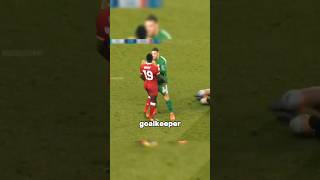 One look. One gesture. A lesson. The African player responds without speaking 🧠#shots #viralvideo