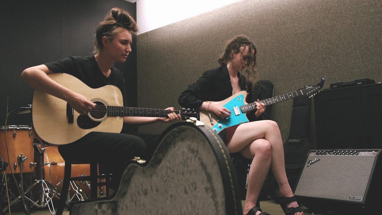 REPETITIEKOT: Kids With Buns