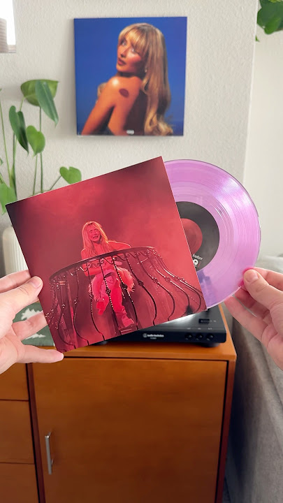 UNBOXING: Sabrina Carpenter ‘Feather’ 7” Record! #sabrinacarpenter #vinyl #record #unboxing